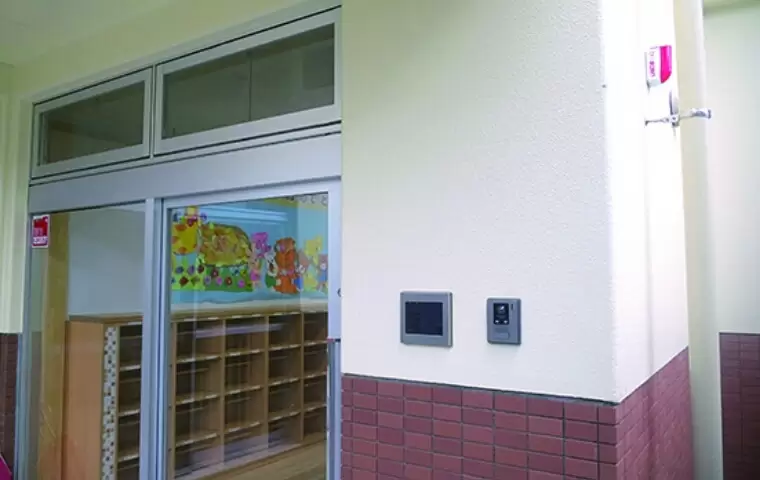 保育園や幼稚園でも、交通系ICカード入退管理システムが好評です