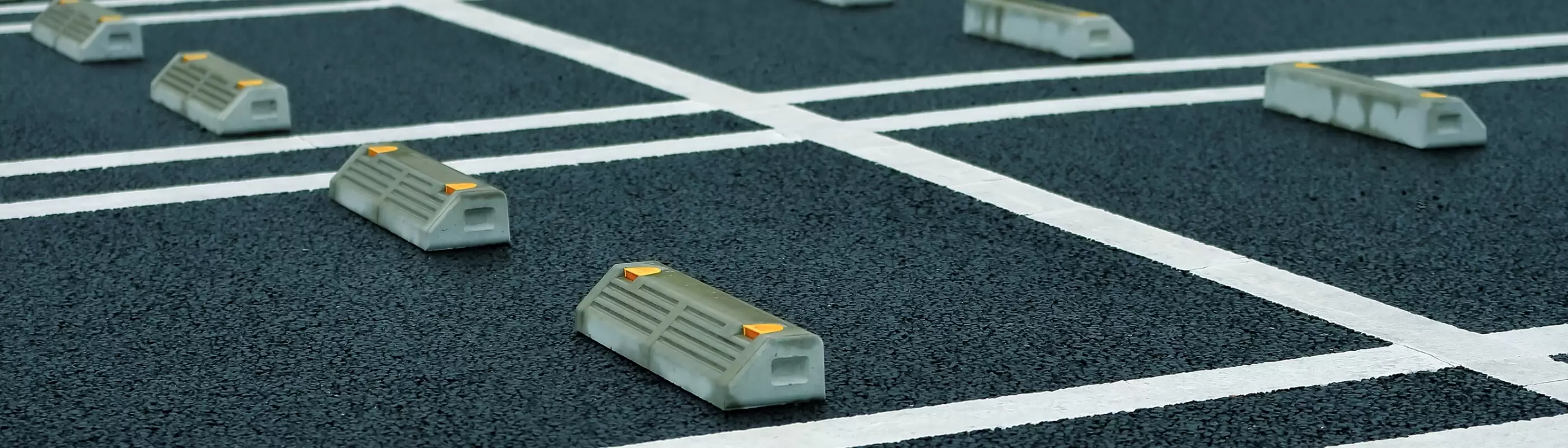 駐車場・駐輪場