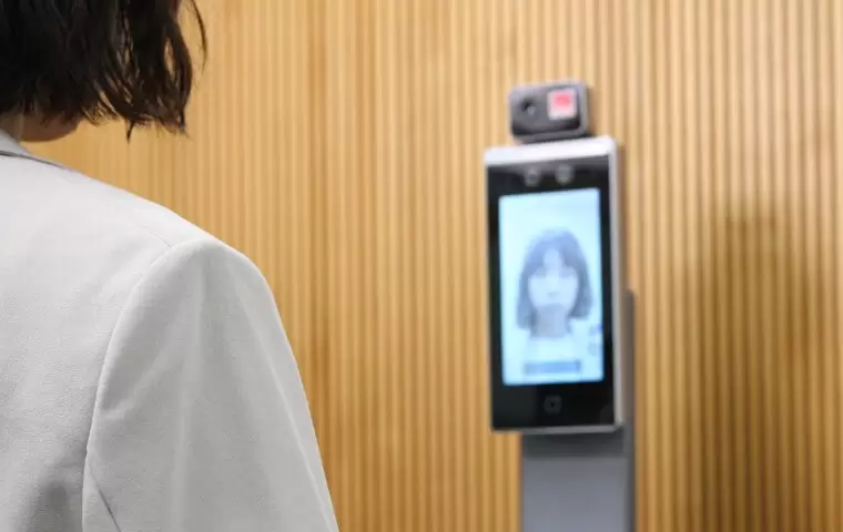 入退管理システムの認証端末としても使用可能